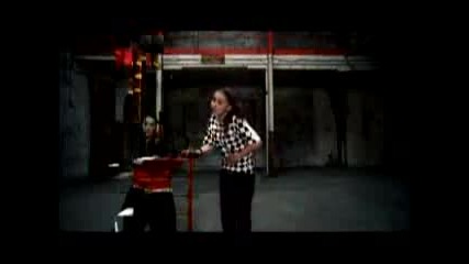 Lady Sovereign - Love me or hate me