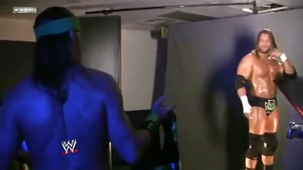 Вижте какво става зад кулисите на Wwe