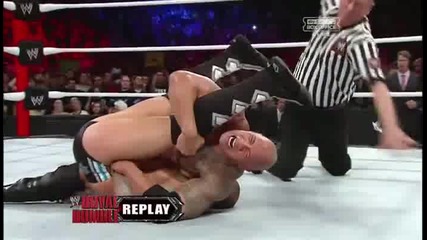 Скалата е wwe шампион !!