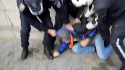 Жестокост, насилие и ругатни от Полицията към протестиращите!