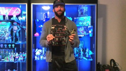 "Ghostbusters 2" action figures by Diamond Select Toys: WWE Unboxed with Zack Ryder