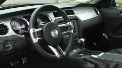 2011 Ford Mustang V6 - Premium Coupe