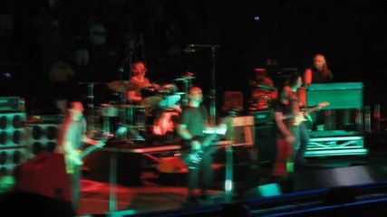 Pearl Jam - Satan`s Bed - live 2010 
