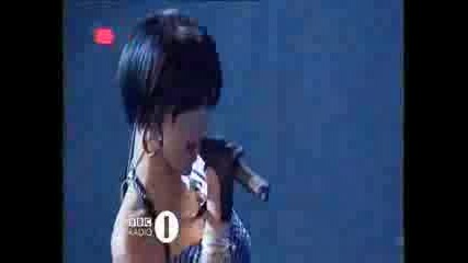 Rihanna - Shut Up And Drive (radio 1 - Bwc)