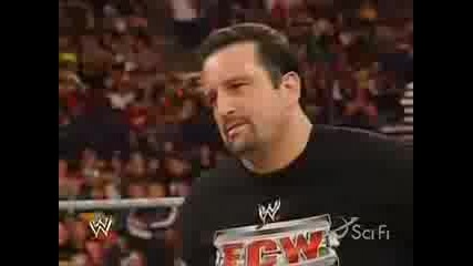Ecw 03.02.09 John Morrison & The Miz Се Гаврят С Tommy Dreamer