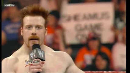 Шеймъс изпраща послание към Играта. | Raw 15/03/10 |
