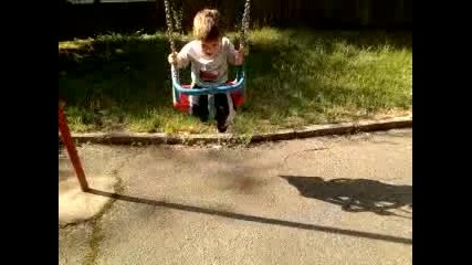 в яслата на люлката