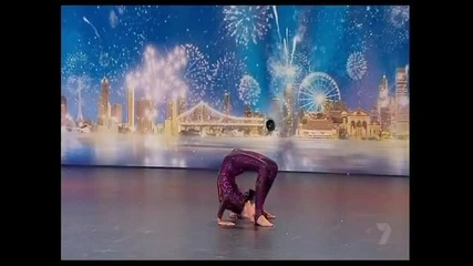 14 годишната Jodie Hollis и Неините Пластични Умения - Australia's Got Talent 2011