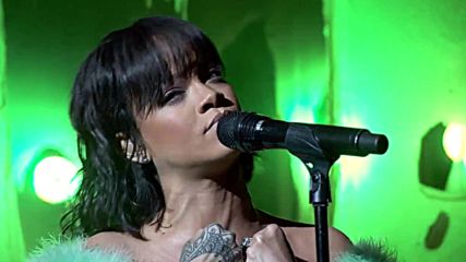Rihanna - Love On The Brain Live – Billboard Awards 2016