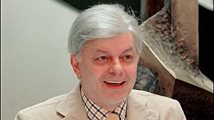 Валентин Михов
