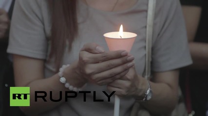 Thailand: Buddhist monks pray to commemorate victims of Erawan Shrine blast