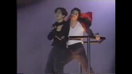 Crazy Ass Fan With Michael Jackson During Earth Song