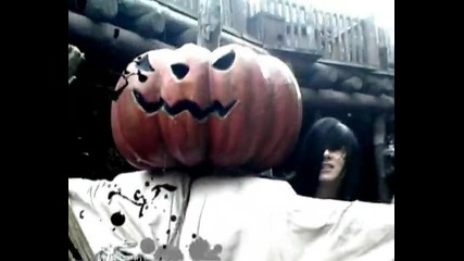 Husky005 - Halloween at Disneyland Paris 
