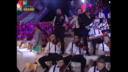 Jelena Kostov i Live Bend - Ti si ona prava (Grand Show 15.06.2012)