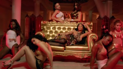 David Guetta ft Nicki Minaj & Lil Wayne - Light My Body Up (official Video)