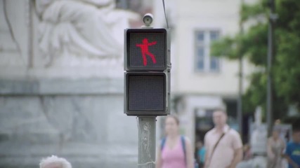 Танцуващия светофар! Как накара хората да затанцуват ..