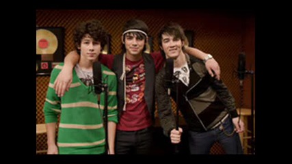 jonas brothers - got me going crazy