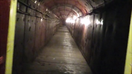 Какво се крие в тайния „бункер 42“ на Сталин в Москва (снимки видео)