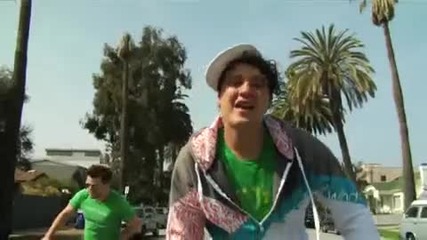 Justin Bieber Baby gets Rabies! (baby feat. Ludachris parody) 