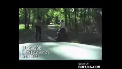 Пиян шофьор - тъп полицай 