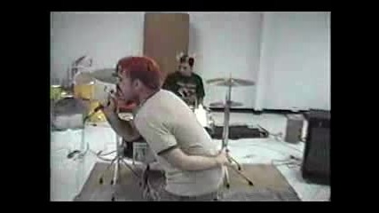 Los Crudos - Nada Cambia