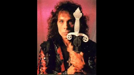 Превод !!! Ronnie James Dio - Dream On 