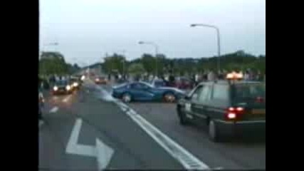 Viper Gts - Burnout In Street