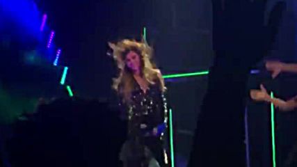 Selena Gomez - Survivors 6.18 - Revival Tour Dallas