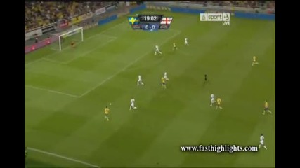 Феноменален Ибрахимович вкара 4 на Англия (гениален 4-ти гол)