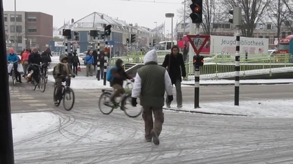 Каране в снега, Утрехт (холандия)