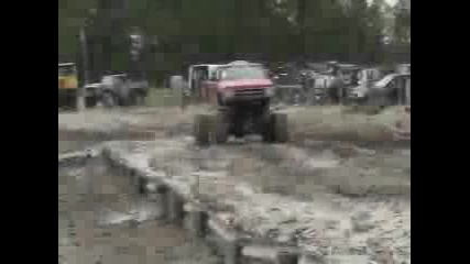 4x4 mud bog distance contest one - Mud Bogg