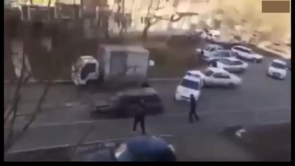 Руската полиция стреля по пиян руснак който се опитва да се измъкне