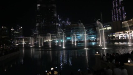 Шоу на пеещите фонтани Дубай