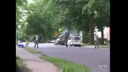 Гаден Номер С Невидимо Въже 