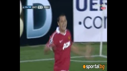 Валенсия 0 : 1 Манчестър Юнайтед гол на Ернандес 