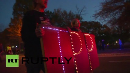 USA: Anti-TPP activists storm Morgan Stanley offices