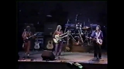 Paul Mccartney and Wings - Let Me Roll It