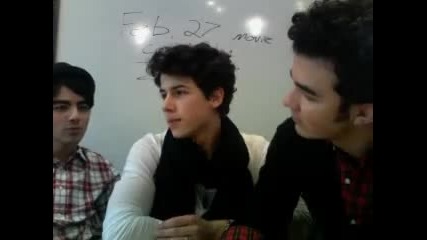 Jonas Brothers' Live Chat (2_21_09) - Part 8