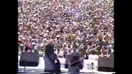 Jon Bon Jovi & Vince Neil - Smoking in the boys room - live