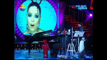 Ebru Gundes - Olumsuz Asklar Orj. Klip.avi