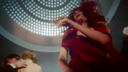 Florence + The Machine - Shake It Out
