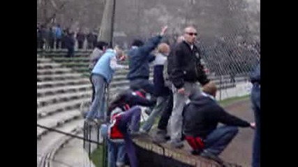 Lauta Hools Away At Varna