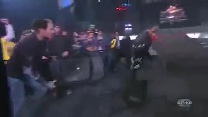 Jeff Hardy се завръшта в Tna