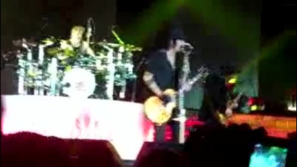 Three Days Grace Feb 2010 live 
