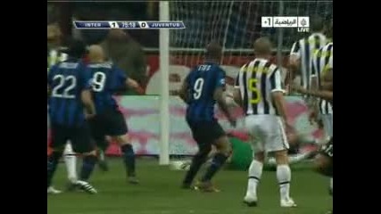 16.04 Inter 1:0 Juventus Maicon amazing goal !!! 