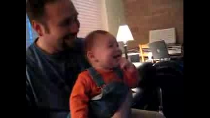 Бебе Се Смее На Wii