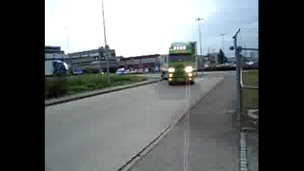 Scania  с много интересни тромби