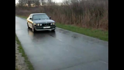 Bmw E34 525i burnout