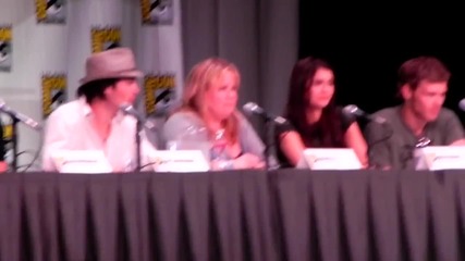 Comic Con 2011 Vampire Diaries Panel Clip 3 / Комик Кон 2011 Дневниците на Вампира