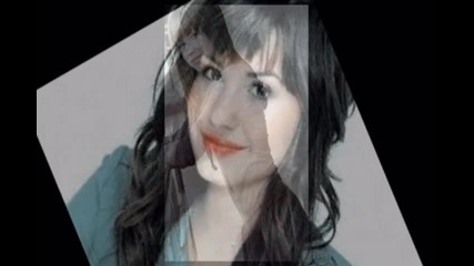 ^^demi Lovato (h)